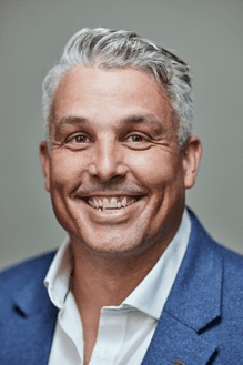 Headshot of Ash Ross